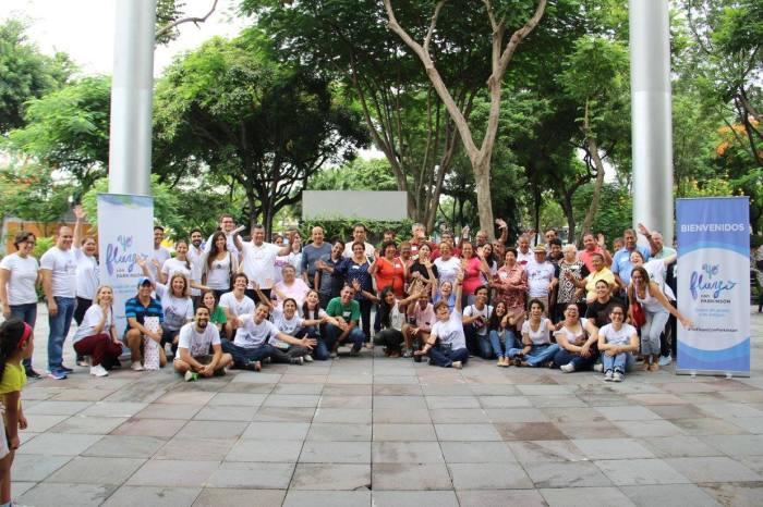 12957517_997471533623414_6297352615116433141_o